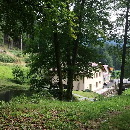 & Sterngrund Otel Zella-Mehlis