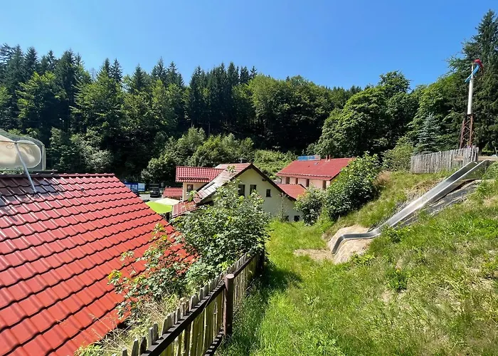 Hotel & Sterngrund Zella-Mehlis